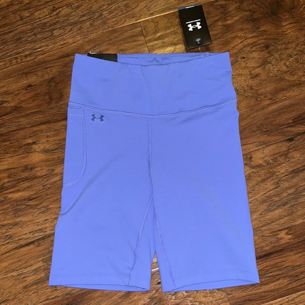 NWT Under Armour Fitted Motion High Rise Biker Short